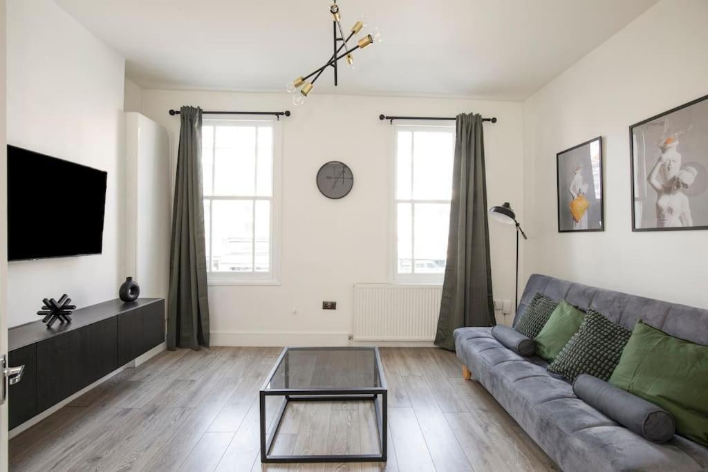 Spacious Serenity In The Heart Of Central 런던 외부 사진
