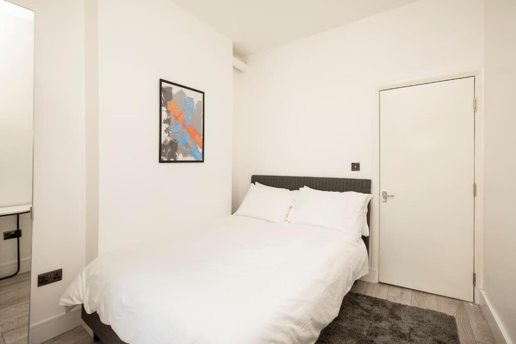 Spacious Serenity In The Heart Of Central 런던 외부 사진