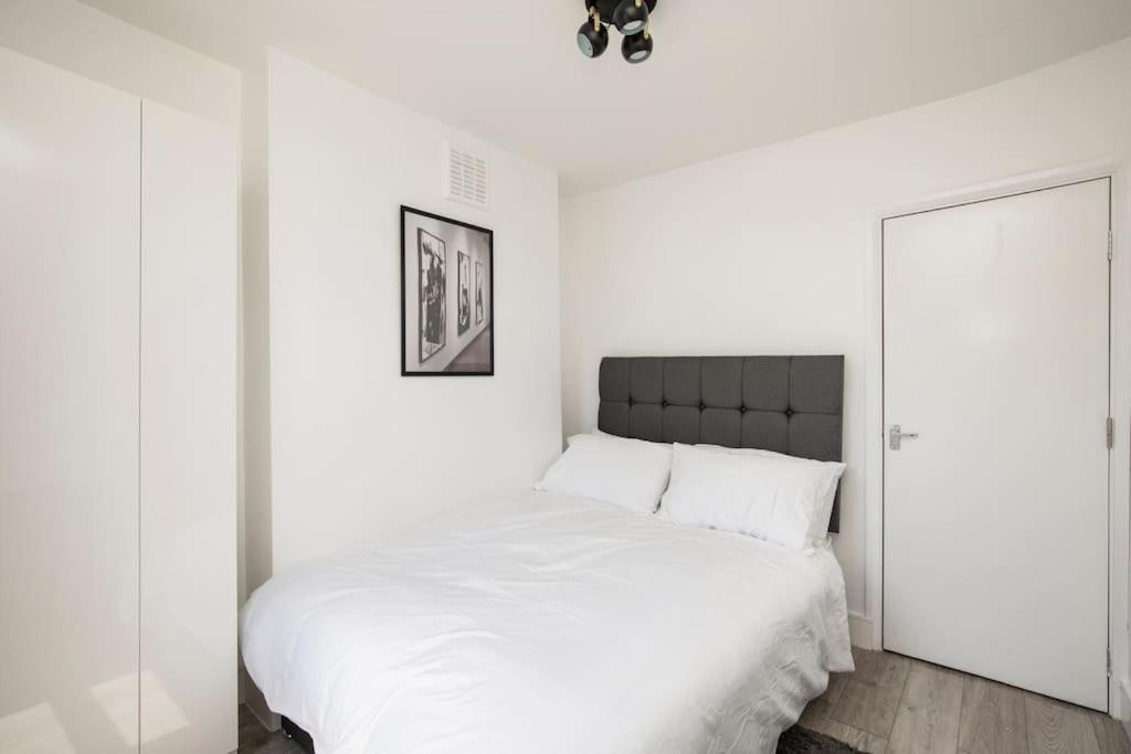 Spacious Serenity In The Heart Of Central 런던 외부 사진