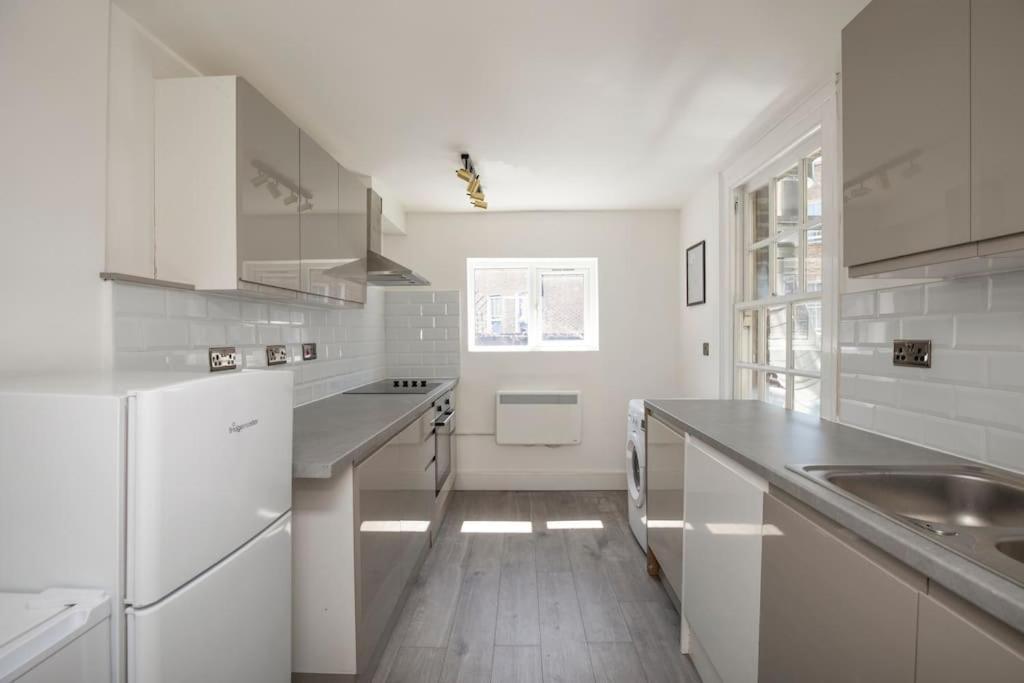 Spacious Serenity In The Heart Of Central 런던 외부 사진